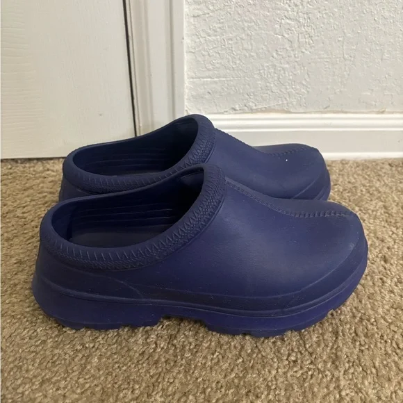 Blue UGG Women's Tasman clogs size 8 - Picture 1 of 2